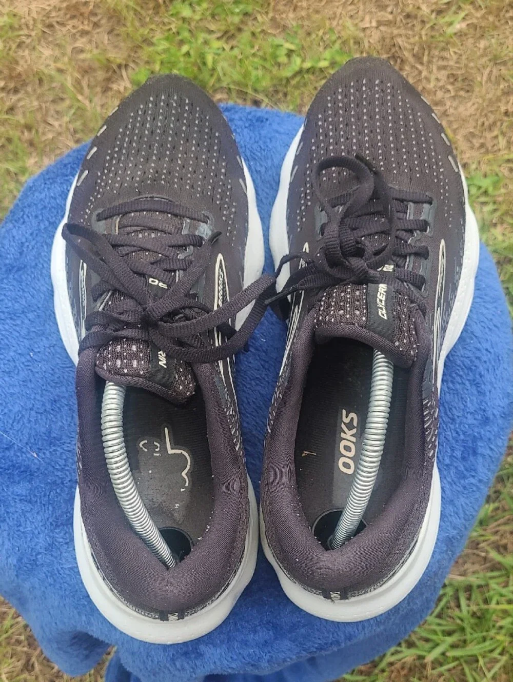 Brooks Men’s Glycerin 20 Running Sneakers - Black & White Size 9.5 Wide (2e)